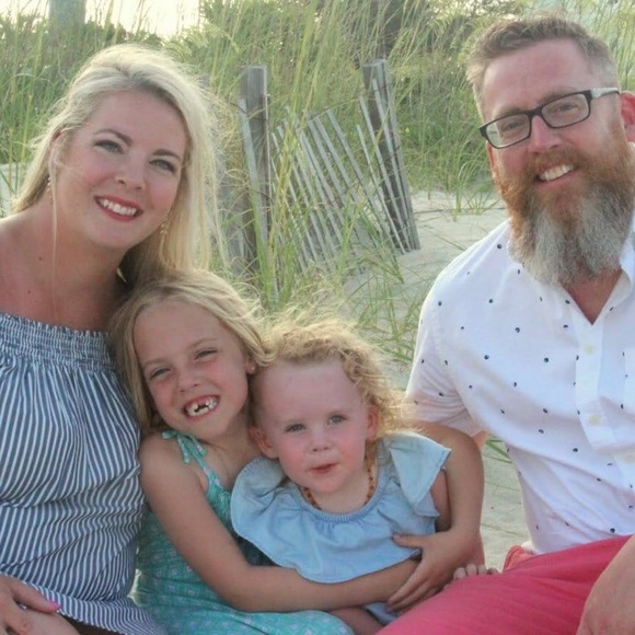 Meet your Posher, Kayce - Picture 1 of 1